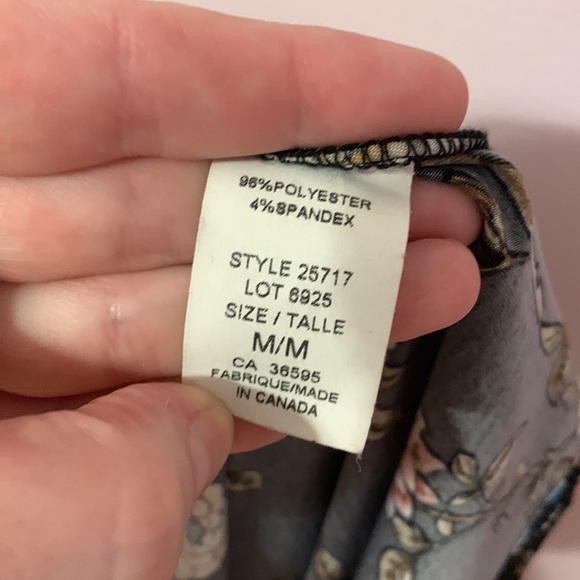 3/25$ Floral stretch skirt - Picture 6 of 8